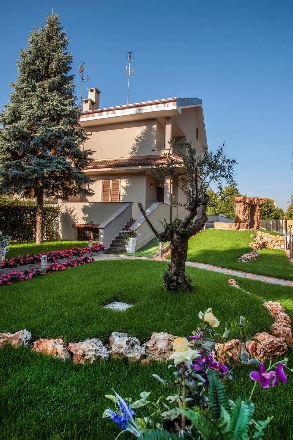 B&B Villa Aurora Brugherio Esterno foto